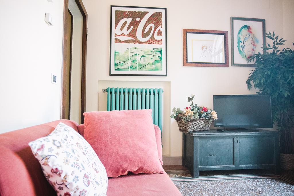 La Casetta Di Filippo E Chiara Pise Extérieur photo